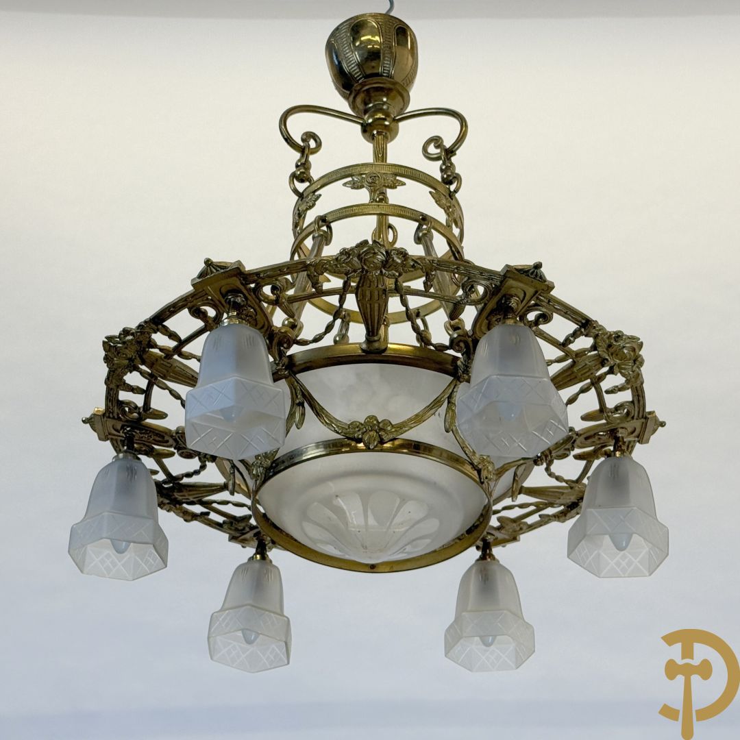 Bronzen zesarmige Art Deco luchter met centrale coupe