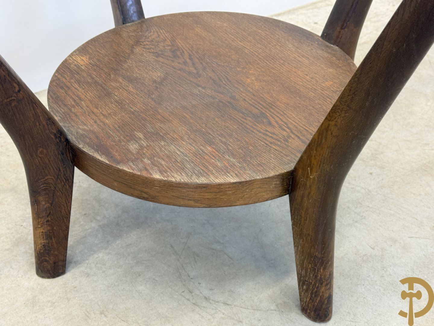Design salontafel in gebogen gefineerd eikenhout jaren 