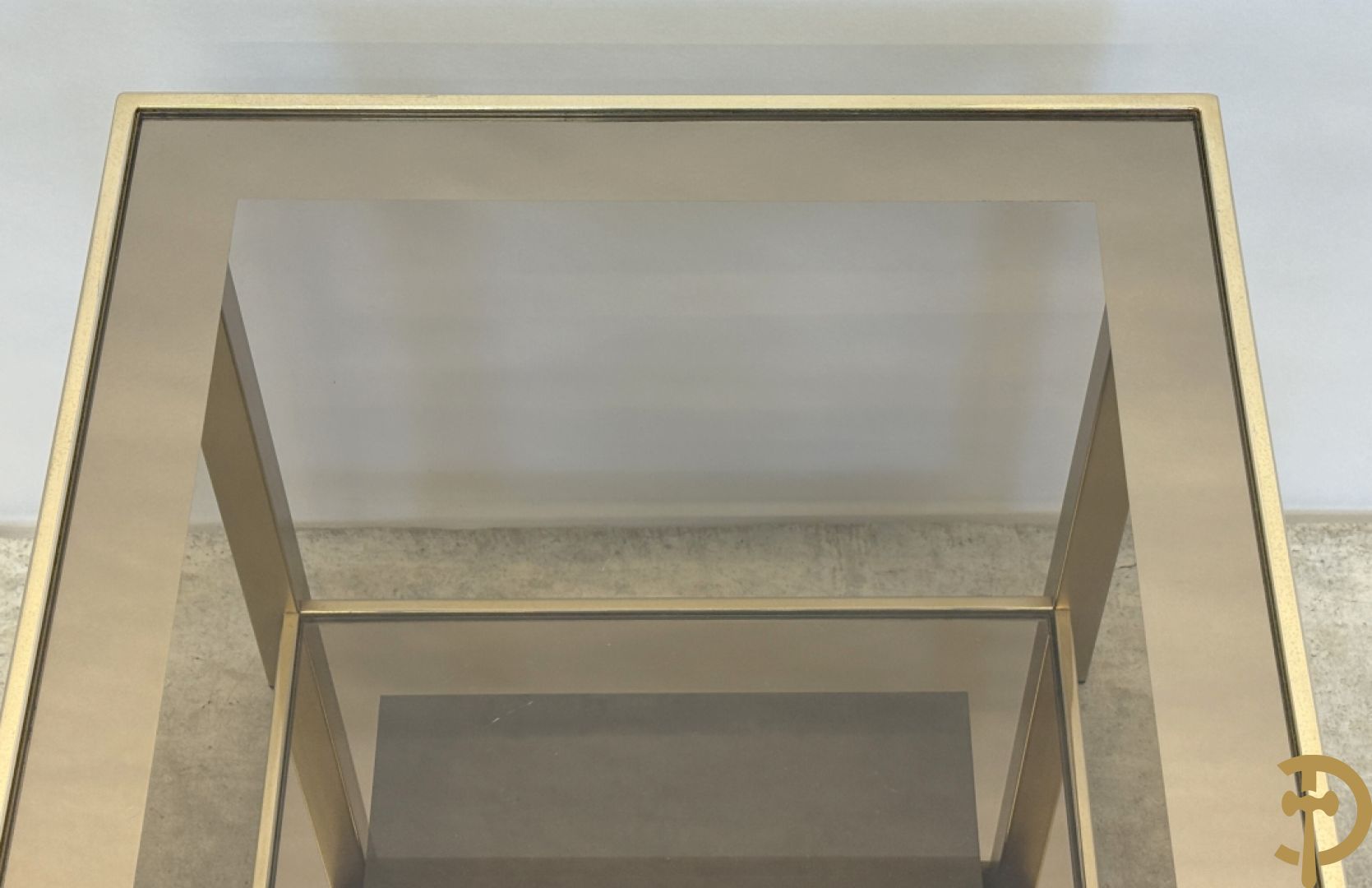 Belgochrome koperen bijzettafel met fumé glazen blad