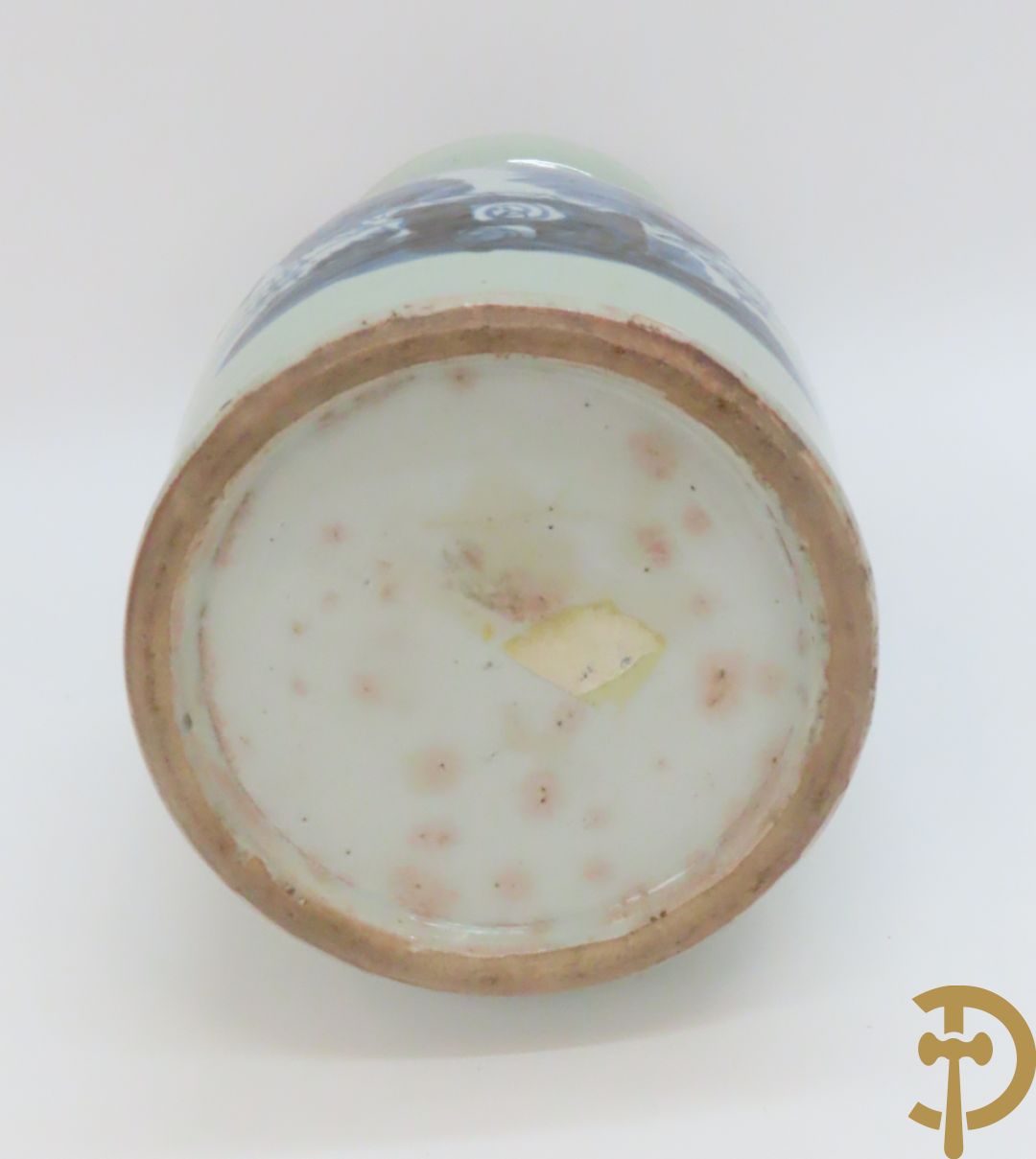 Porseleinen Chinese vaas met bloemendecor + potiche met bloemendecor + tabakspot