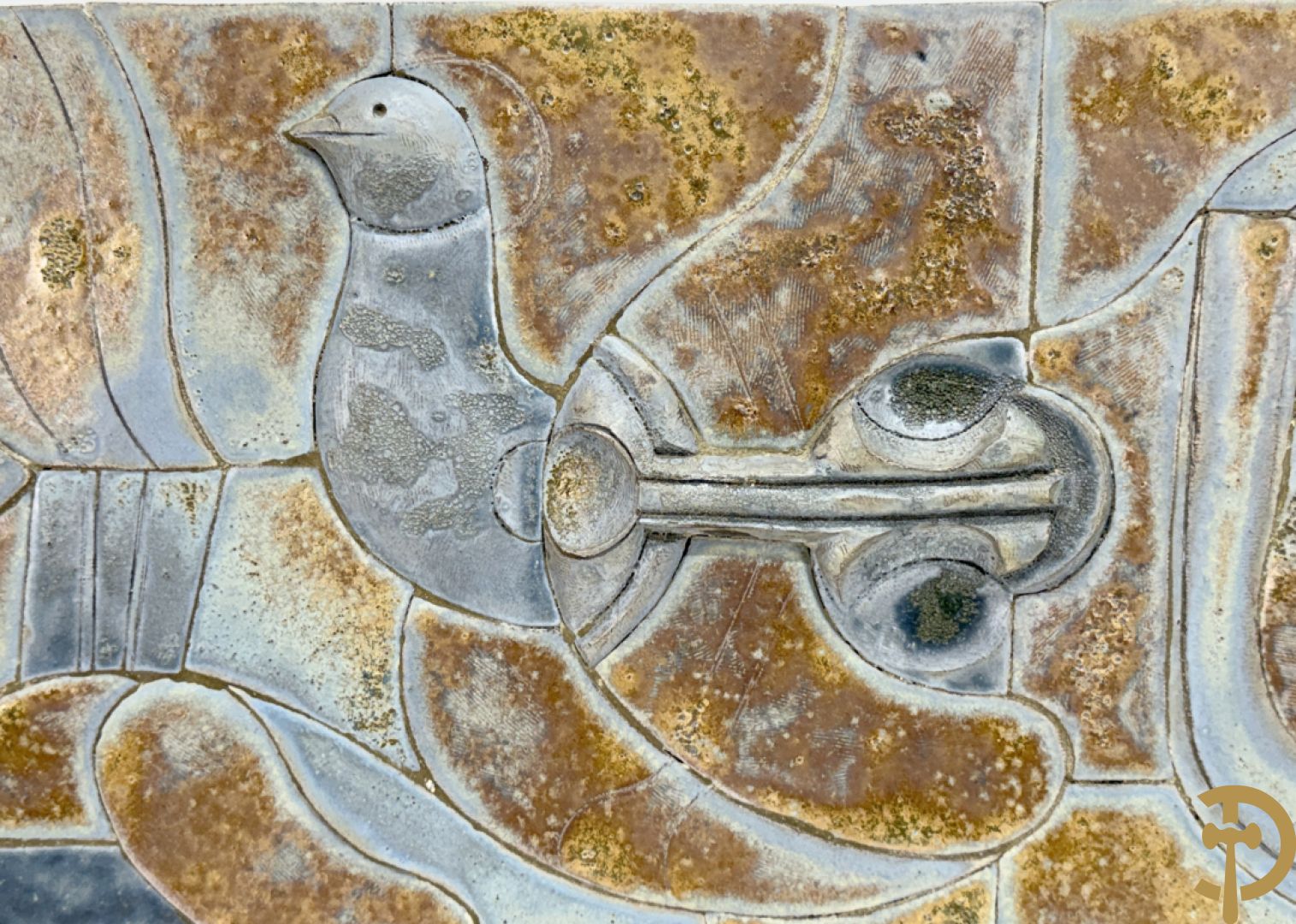 Ongetekend  vintage keramieken basrelief met vogeldecor