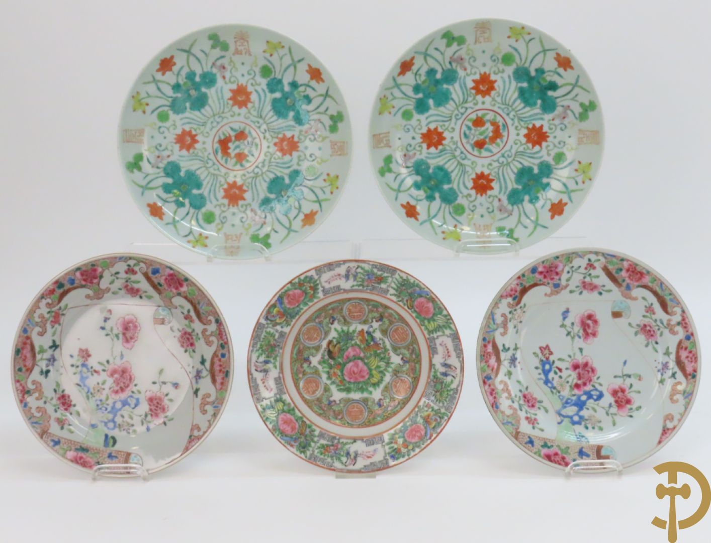 Lot Chinese porseleinen bordjes w.o. Famille rose en Kanton