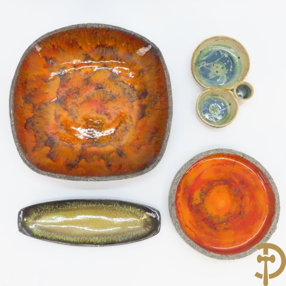 Vier keramieken vintage schalen