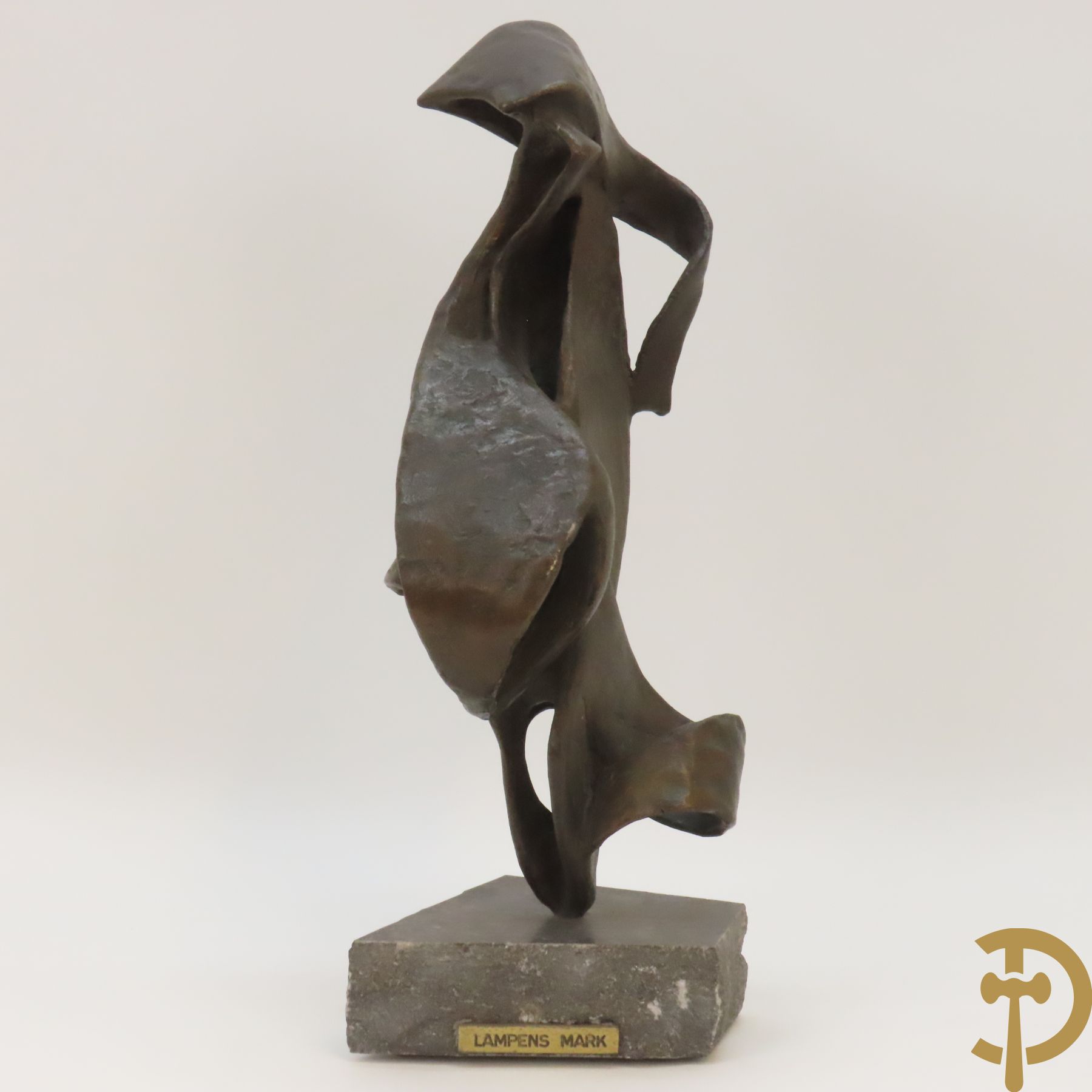 LAMPENS Mark gemerkt met naamplaatje onderaan 