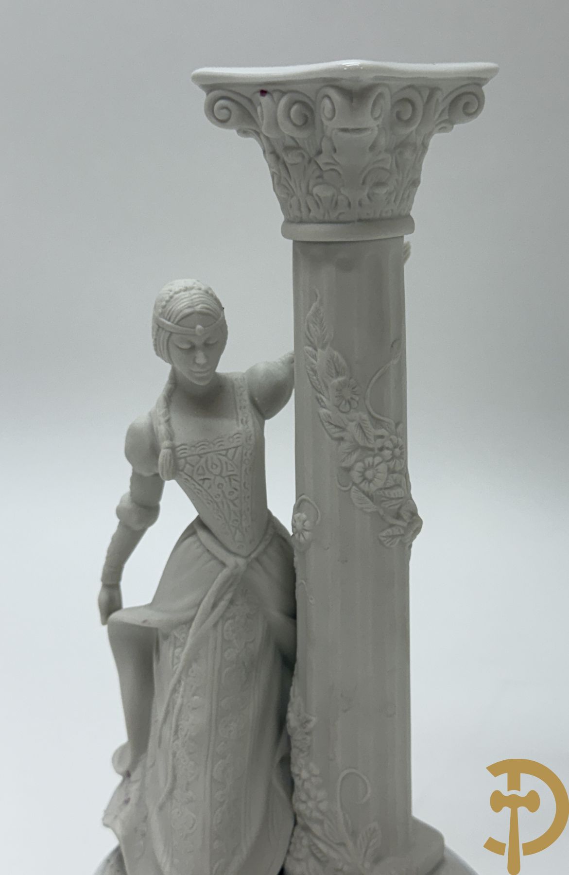 Paar porseleinen kandelaars van Franklin Mint 1986 uit de Romeo & Julia collection