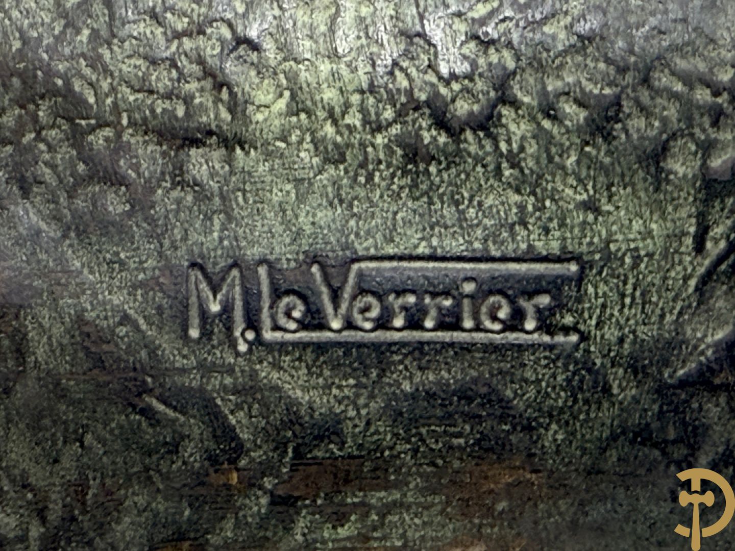 LE VERRIER M. getekend - Bronzen bureau ornament van Maison Leroi met blazoen van Franse lelies