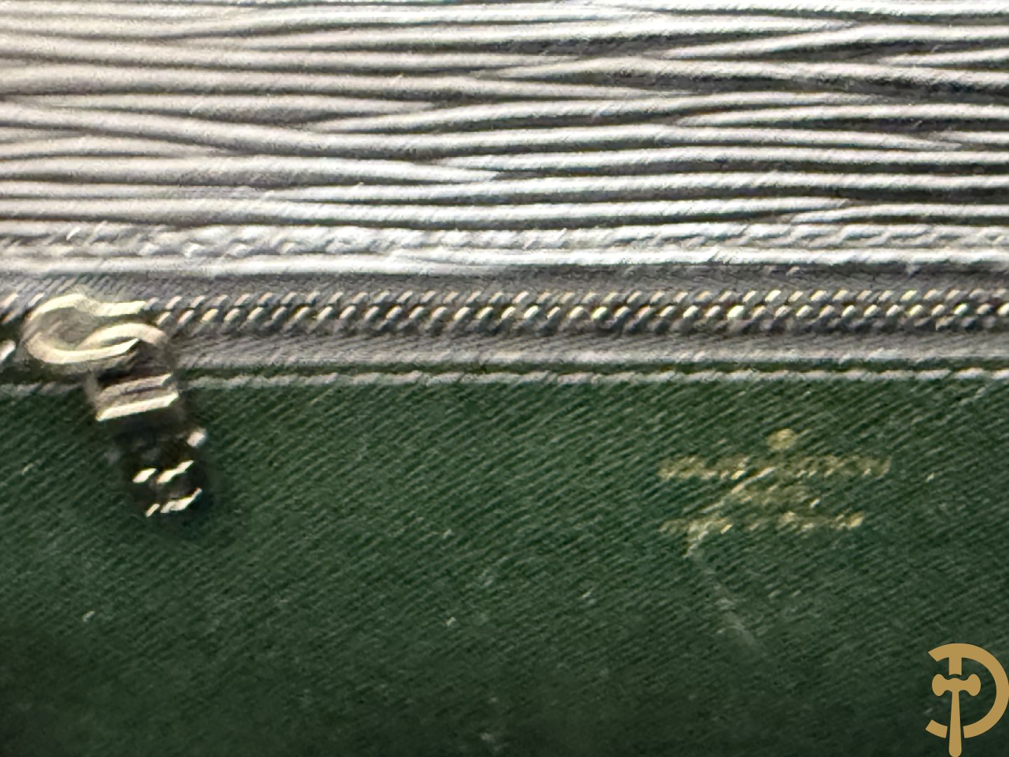 Lederen Louis Vuitton clutch + zwart lederen portefeuille Louis Vuitton