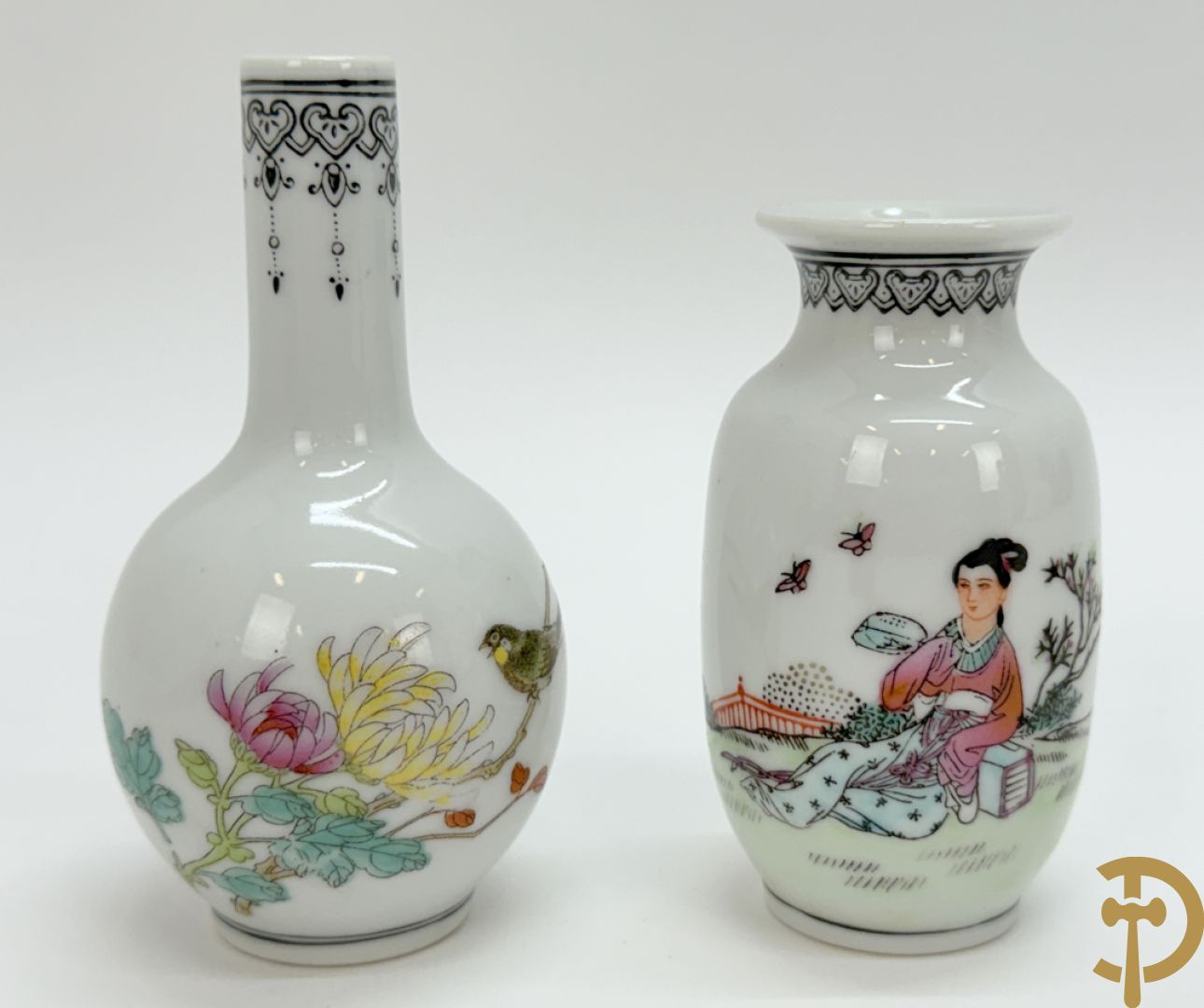 Chinees porseleinen vaasje met bloemendecor, Qinglong + 2 republieksvaasjes + porseleinen damesfiguur