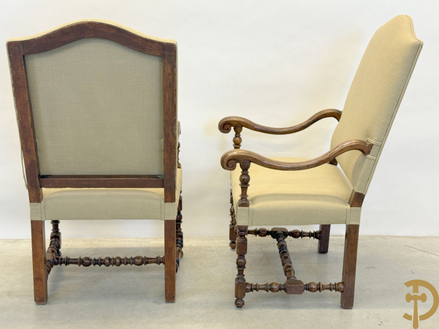 Paar notelaren Louis XVIII armzetels