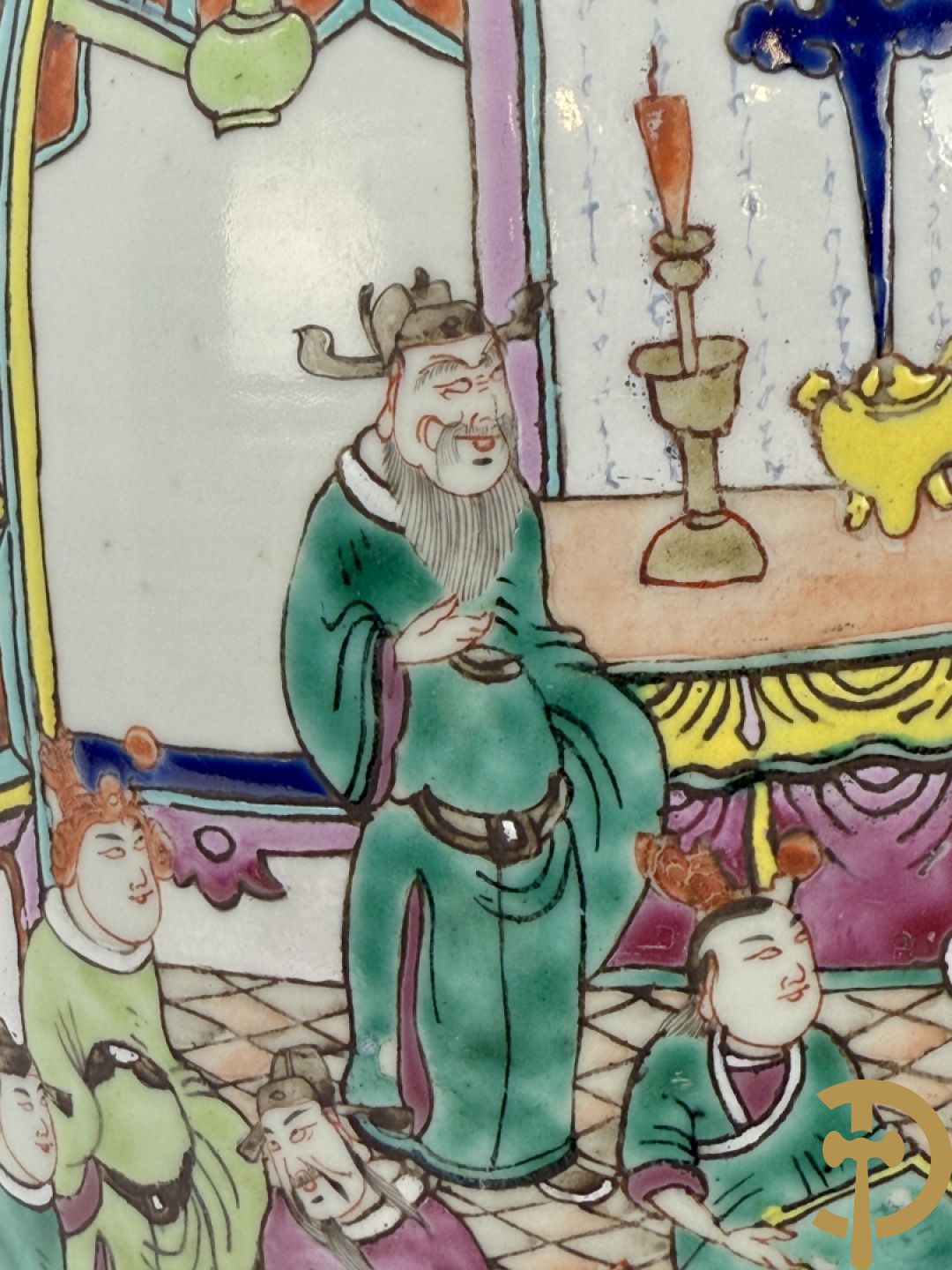 Chinese porseleinen vaas met dubbel decor van geanimeerd interieurzicht en mannen op paarden