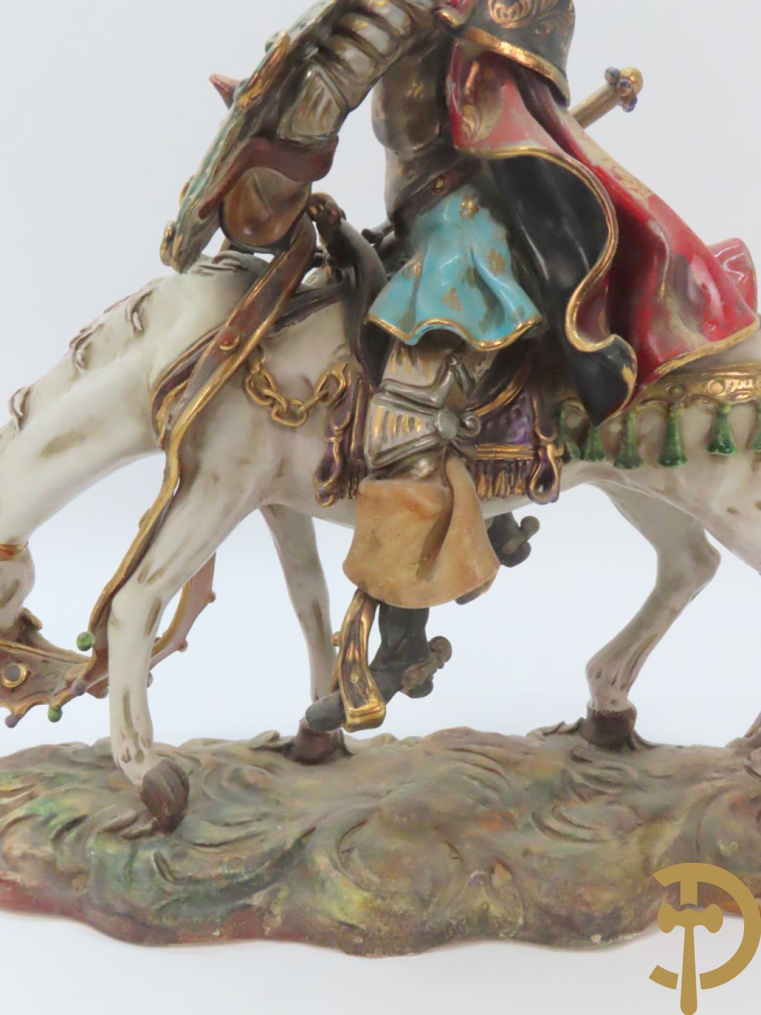 Beeld van Don Quichotte iop zijn paard n Italiaanse meerkleurige faience, Marioni P. gemerkt onderaan