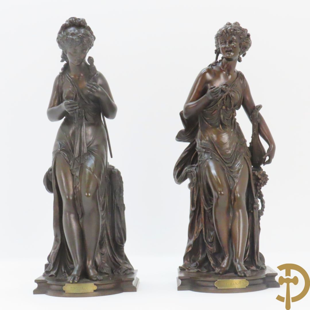 DUBOY Paul getekend 1871 'Paar elegante dames, la Chanson en Idylle' paar 19e bronzen beelden