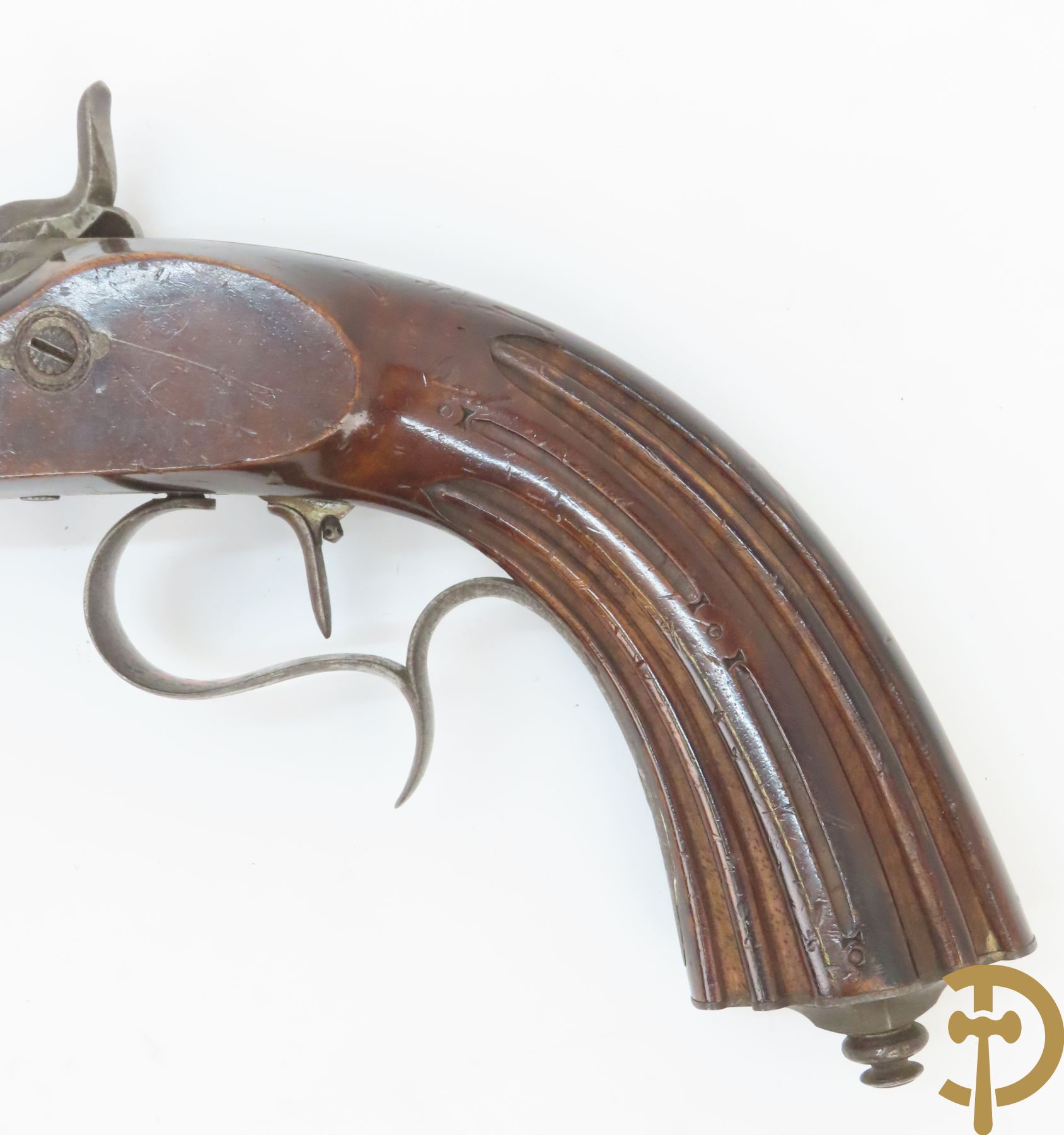 Antieke duelleerkoffer met paar percussie duelleerpistolen met notelaren handvat - (Antiek sierwapen daterend voor 1893 - kopers gebonden aan de Belgische wetgeving)