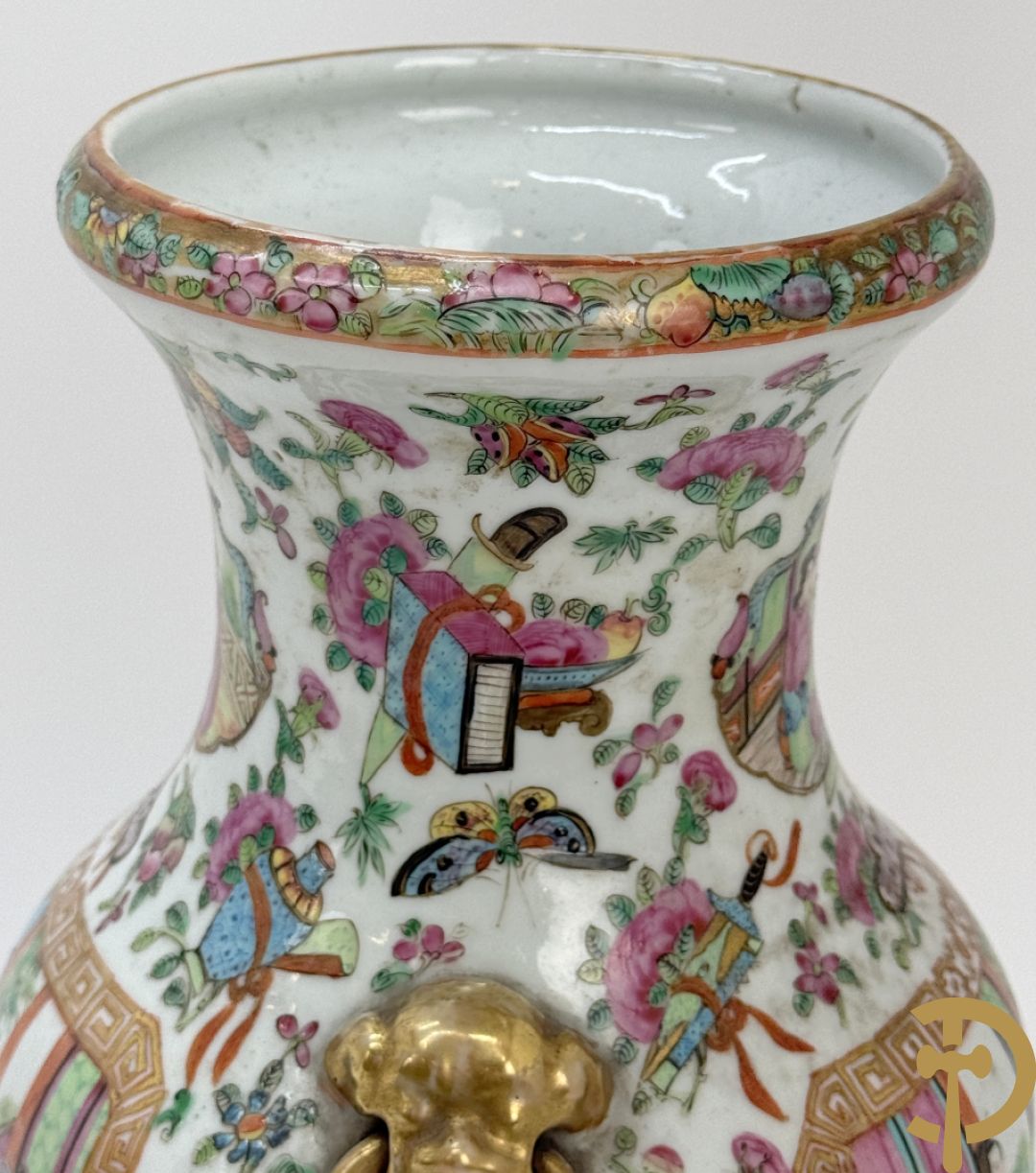 Paar Chinese porseleinen Kanton vazen