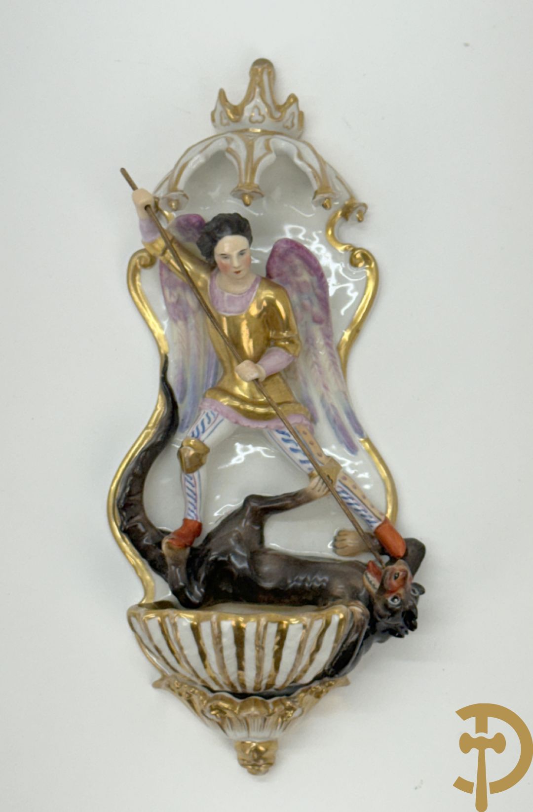 Meerkleurig Vieuw Paris wijwatervat met Sint Michael doodt de draak