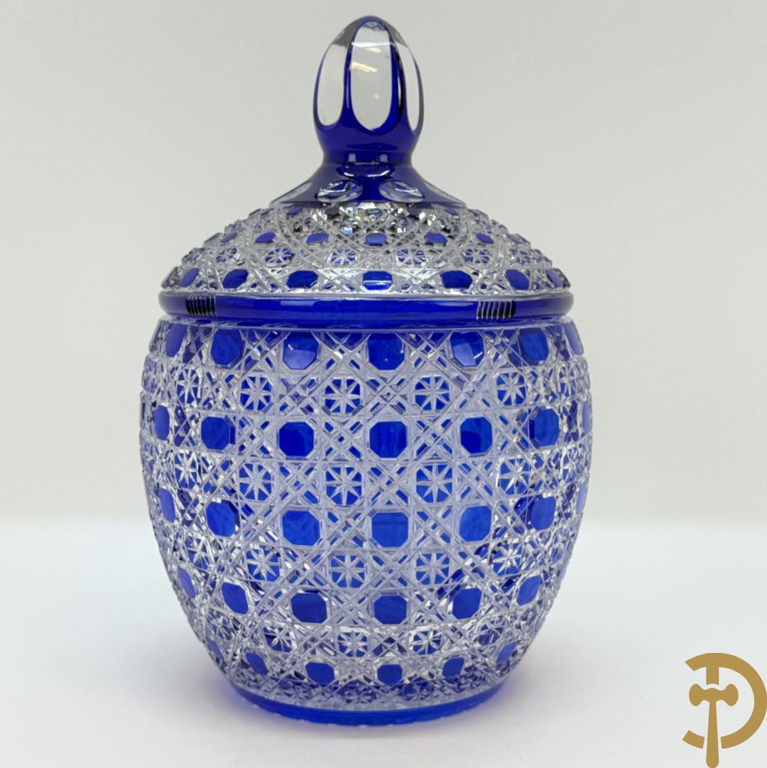 Blauwe handgeslepen en gefacetteerde kristallen punck bowl