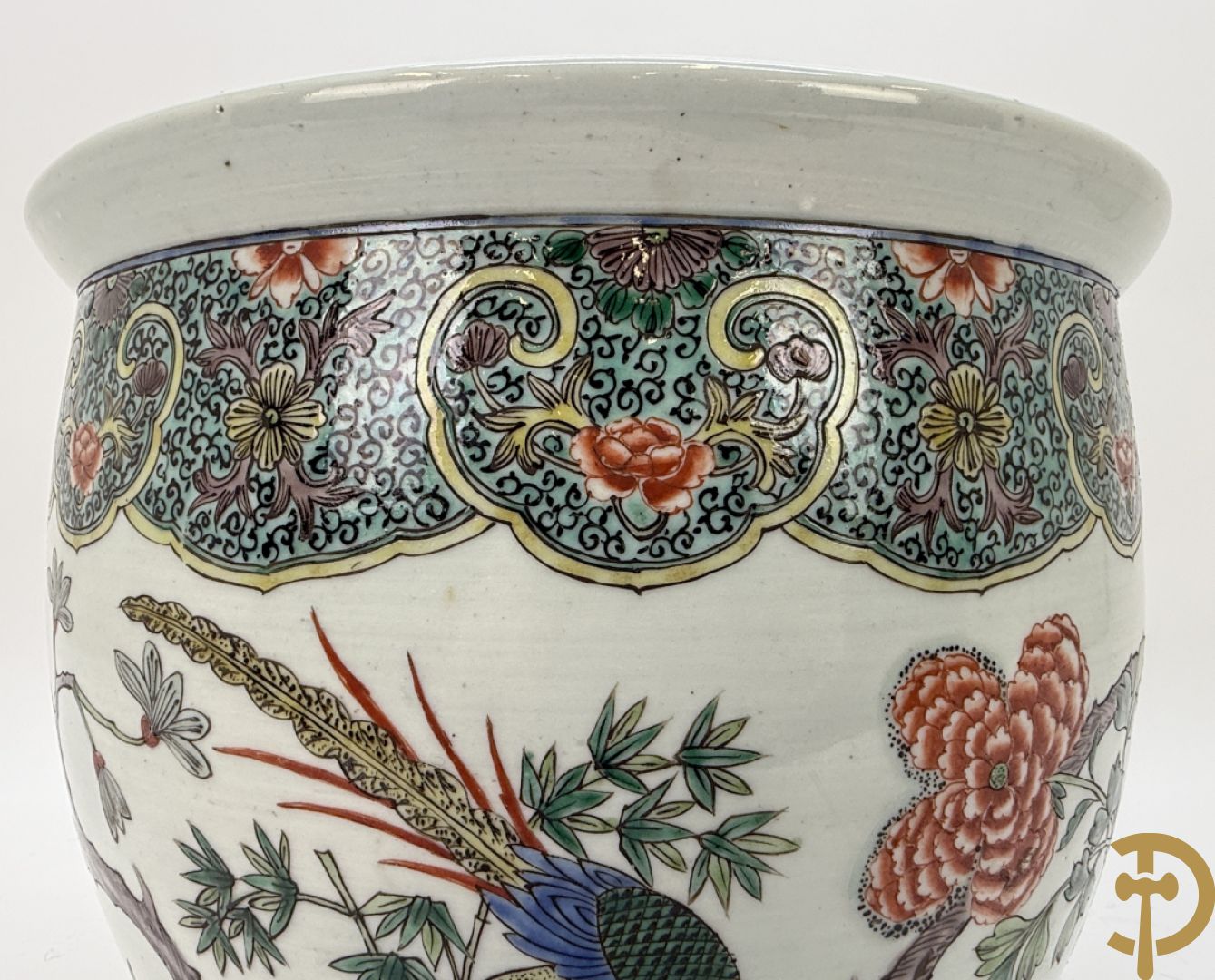 Chinese porseleinen cacheot met bloemen en vogeldecor