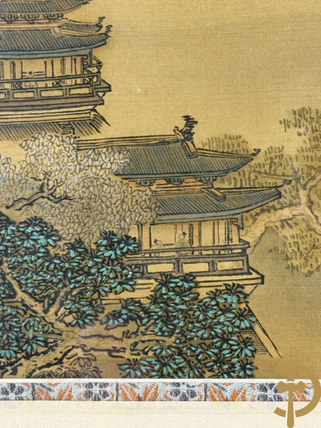 Drie ronde Aziatische zijdeschilderingen + Aziatische zijdeschildering