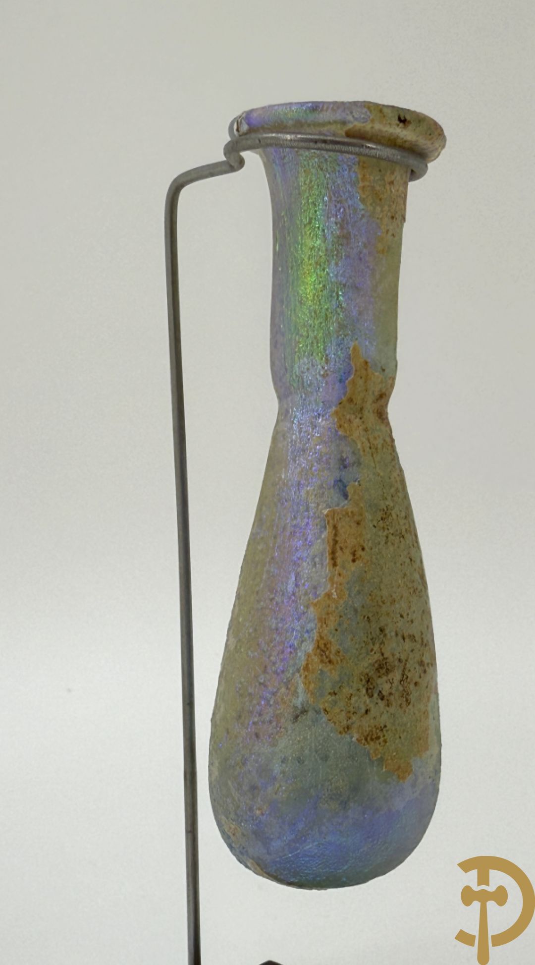 Drie antieke Romeinse glazen flesjes