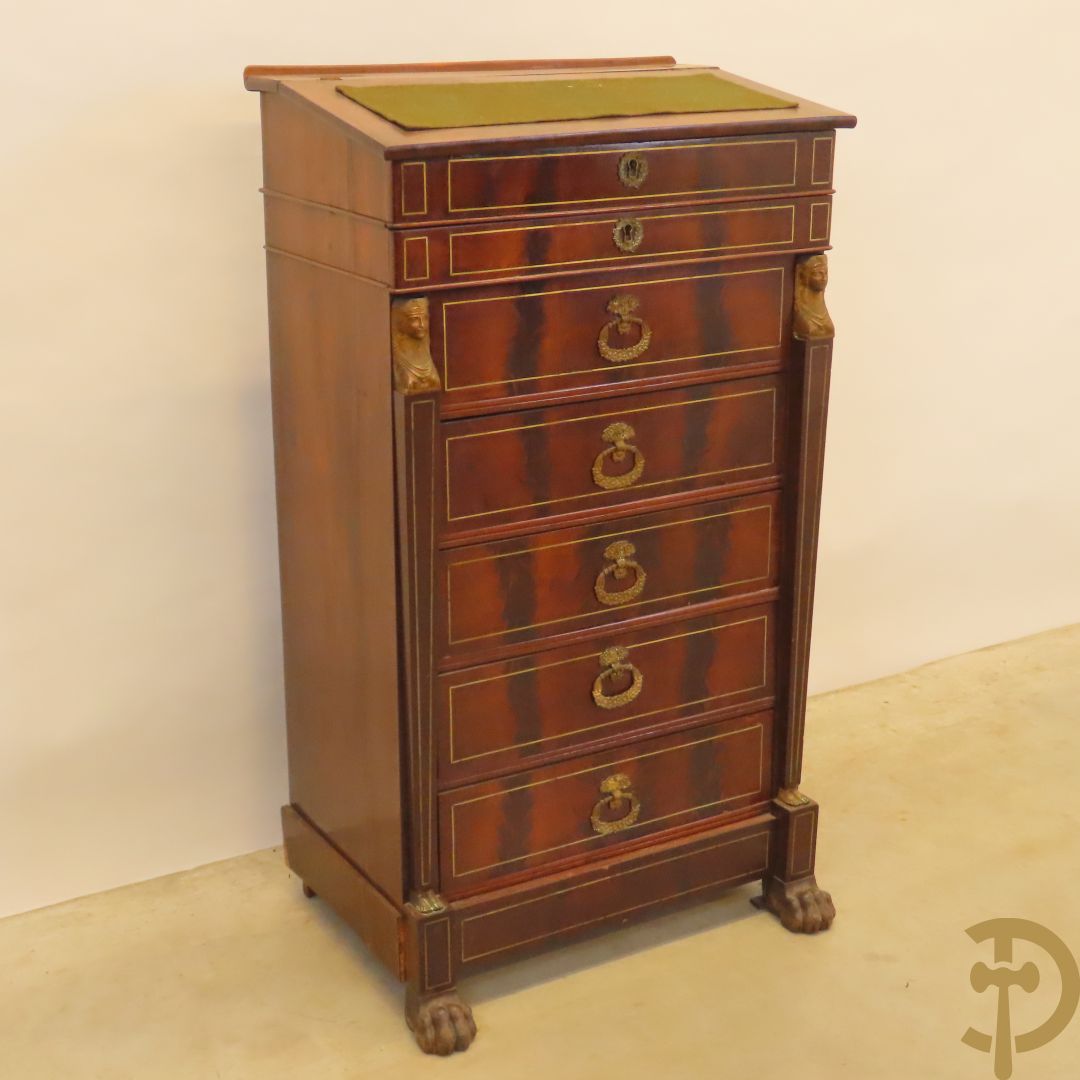 Mahoniehouten zesladenkast met schrijfblad bovenaan, Empire