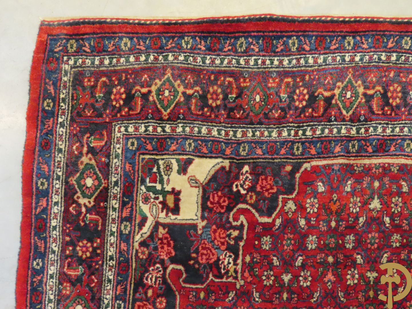 Oosters handgeknoopt tapijt