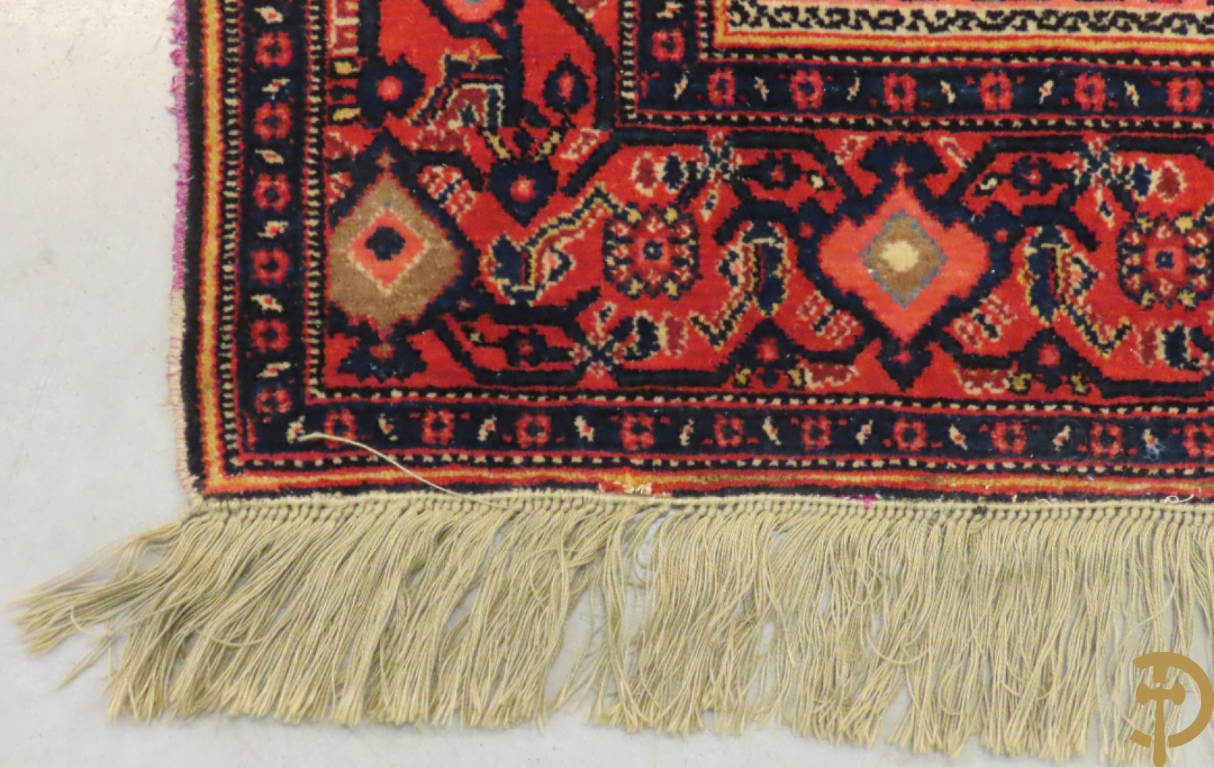 Antiek oosters handgeknoopt tapijt met doorlopend decor