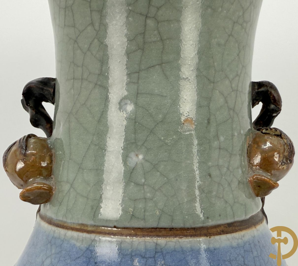 Chinese porseleinen blauw/witte Nankin vaas met bloemen- en vogeldecor en bezet met vruchten