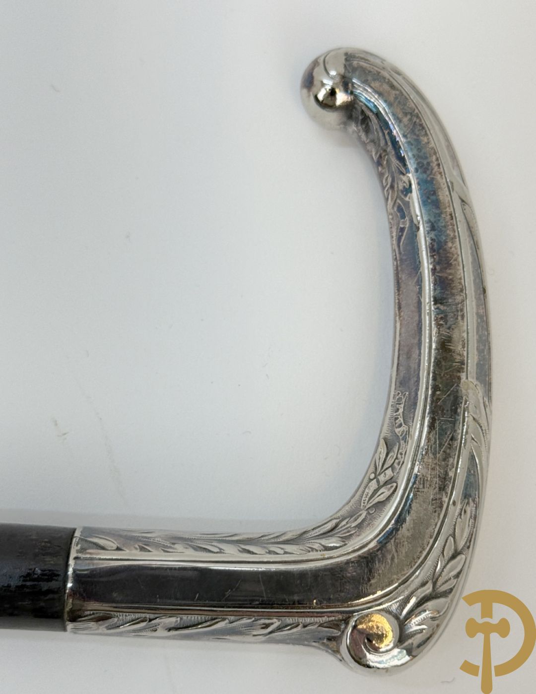 Drie wandelstokken met verzilverd handvat