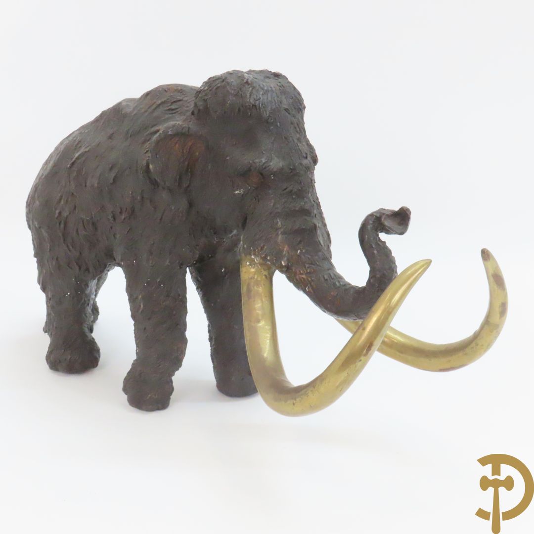Ongetekend decoratief bronzen beeld van een mammoet