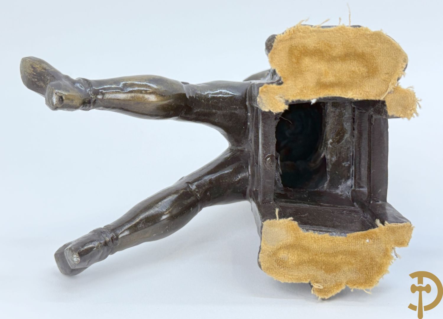 Paar boekensteunen met Napoleon zittend op stoel in zamak