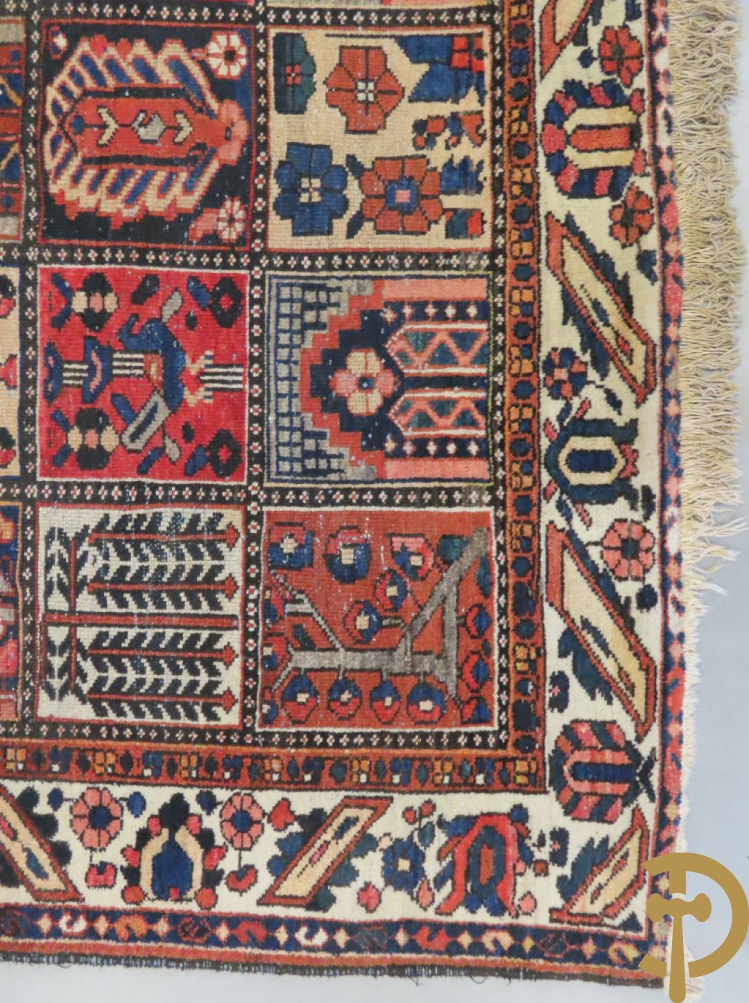 Oosters handgeknoopt tapijt met patronen + Oosterse handgeknoopte loper + kamelenmat