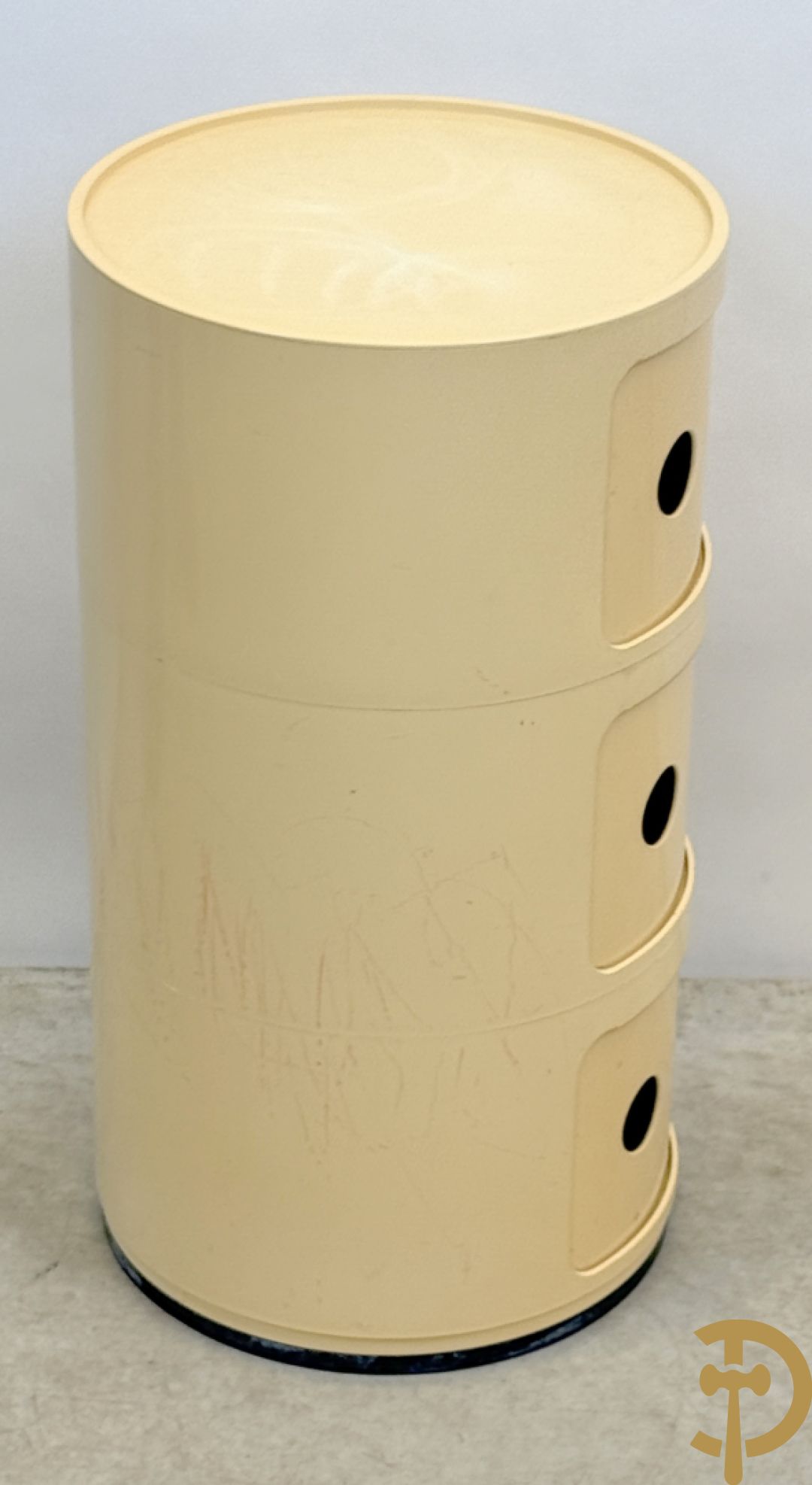 Plexi étagère bijzettafel, designer Anna Castelli voor Kartell