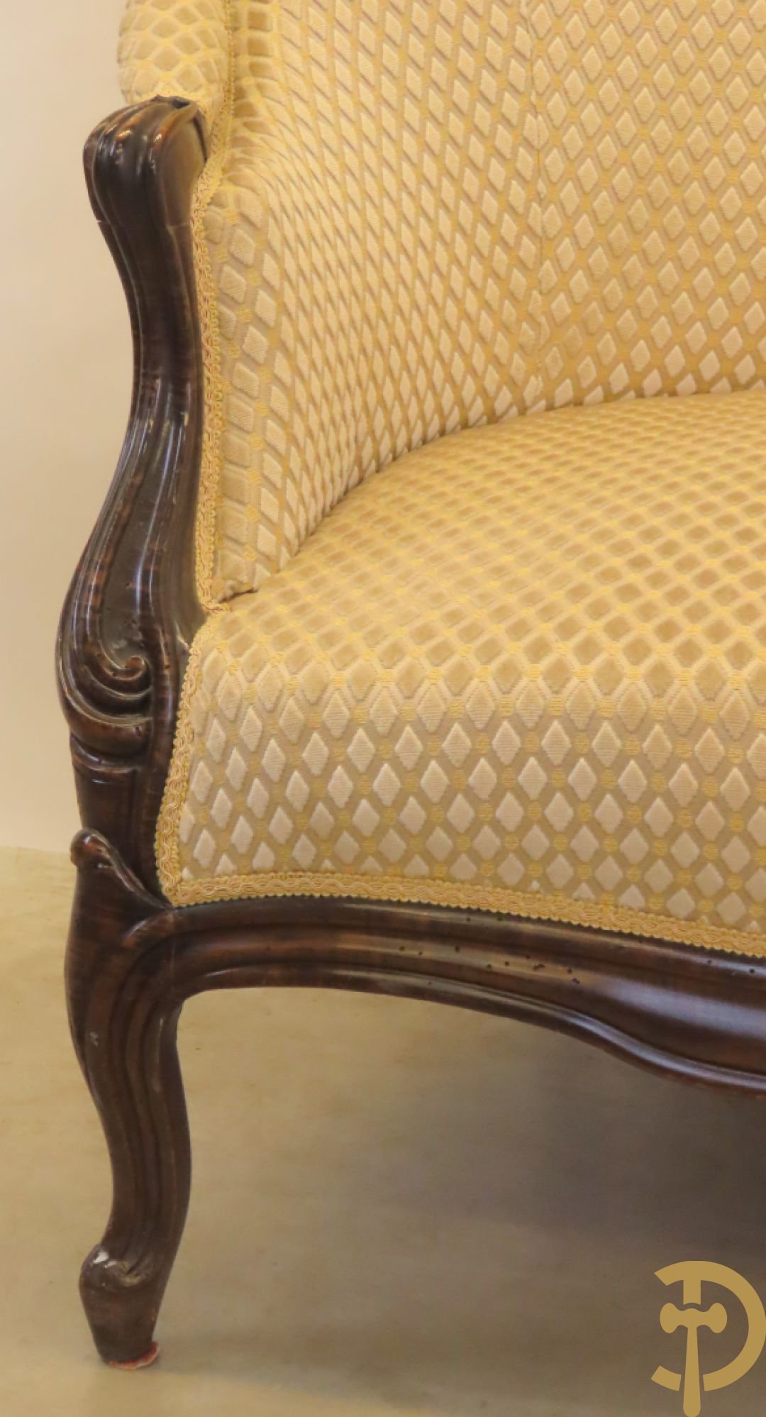 Louis Philippe salonensemble bestaande uit canapé, 2 armzetels en 2 stoelen