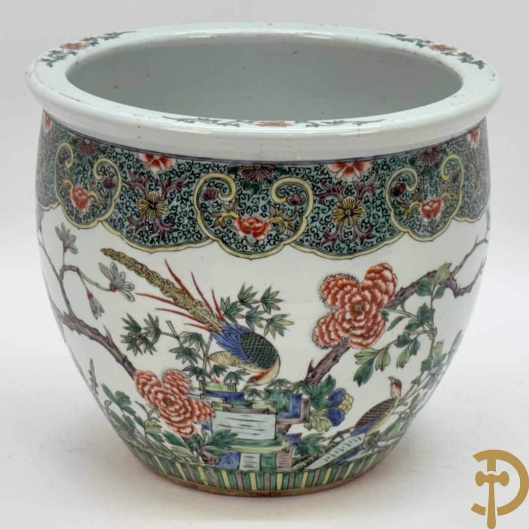Chinese porseleinen cacheot met bloemen en vogeldecor