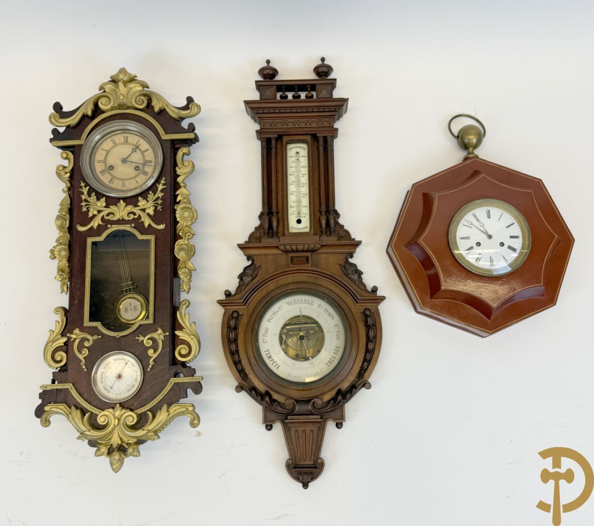 Notelaren barometer + reglateur met barometer + metalen touwtjesklok