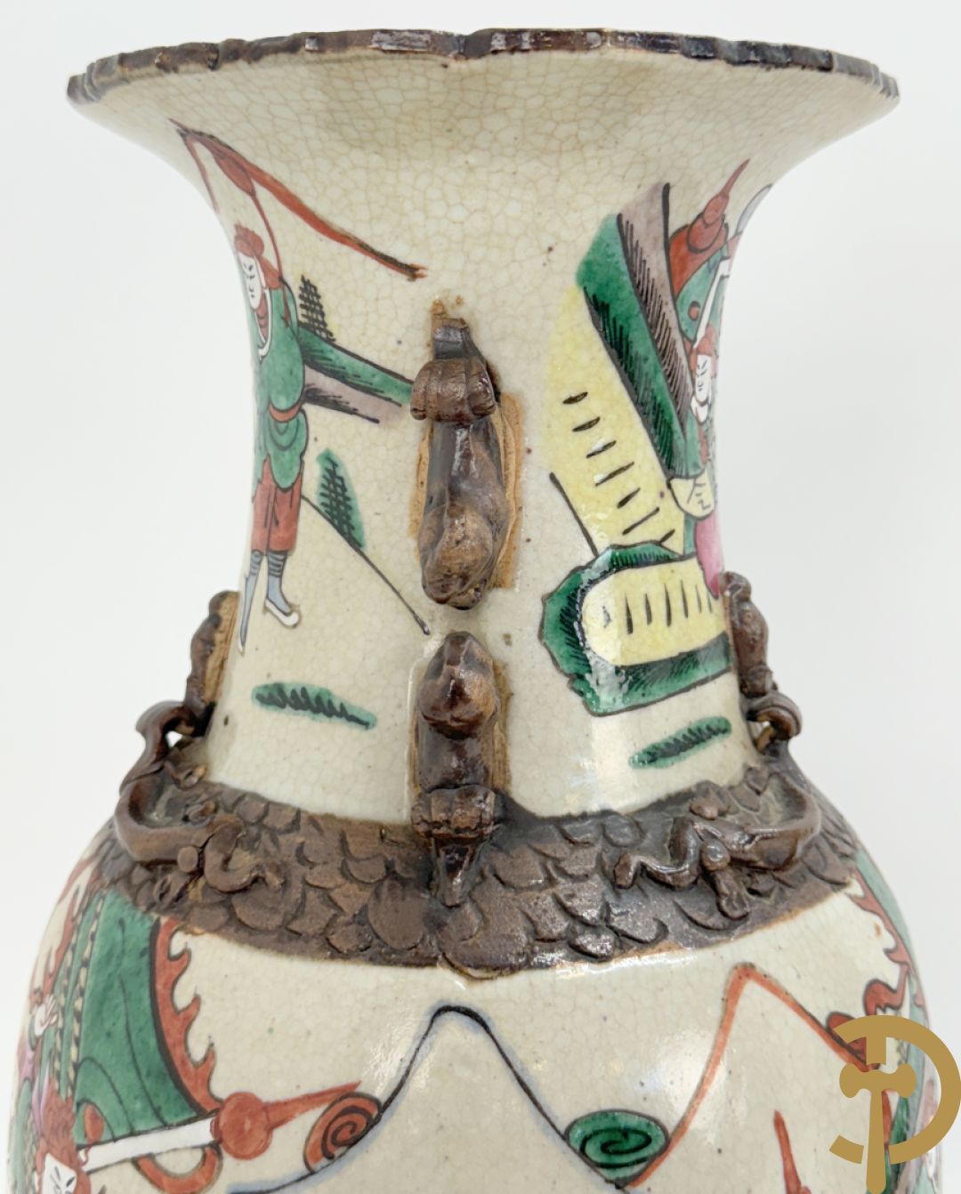 Paar Chinese Nankin vazen met krijgerdecor