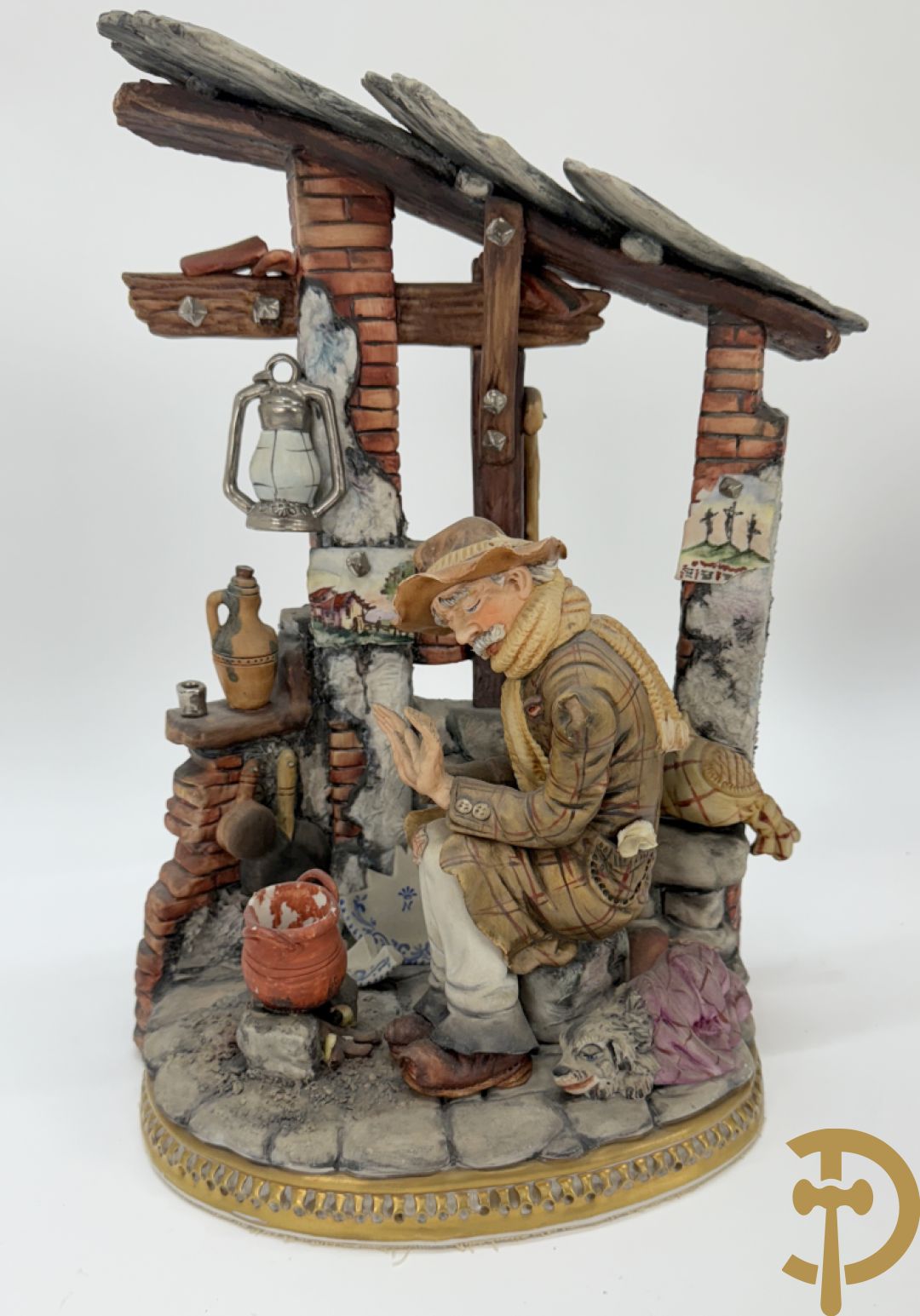 Zes porseleinen groepen Capo di Monte : Paarden met koets, oude man op bank, dame met kinderen, cupido