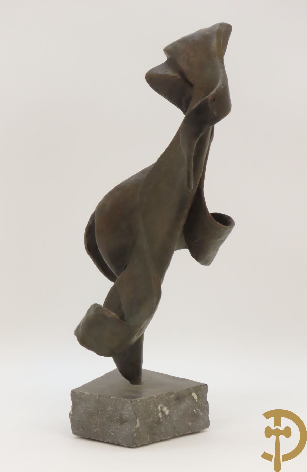 LAMPENS Mark gemerkt met naamplaatje onderaan 