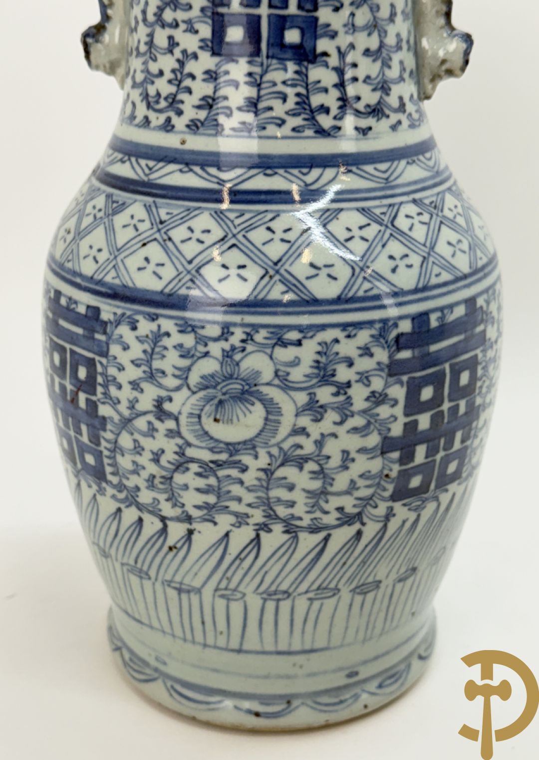 Chinese porseleinen blauw/wit vaas met tekens