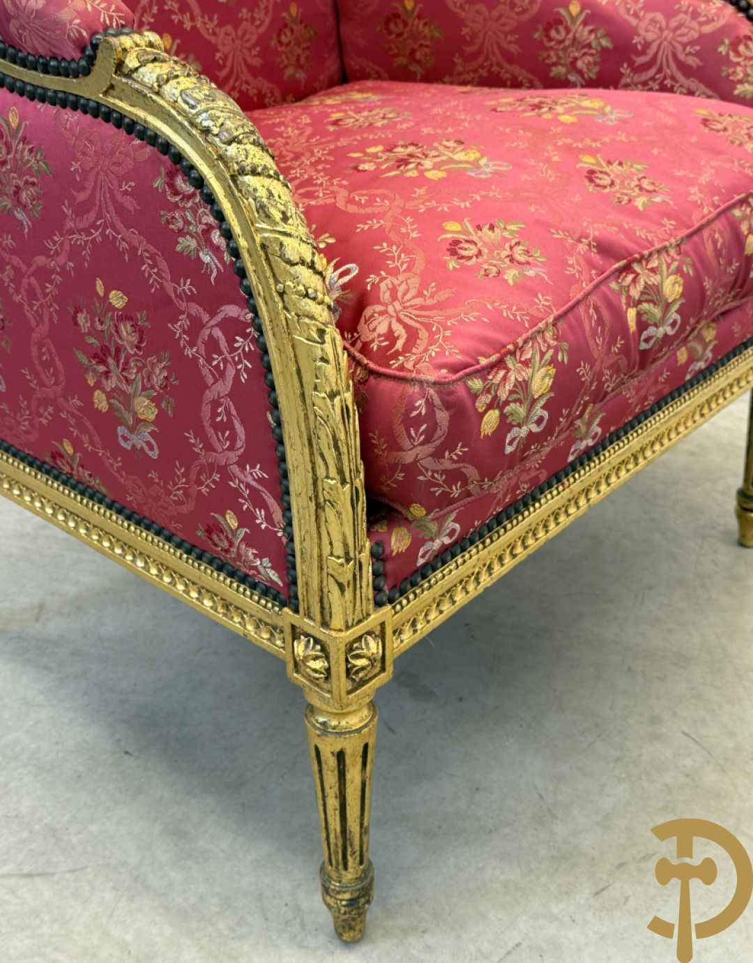 Vergulde Louis XVI armzetel met oren en bloemenstof, 19e
