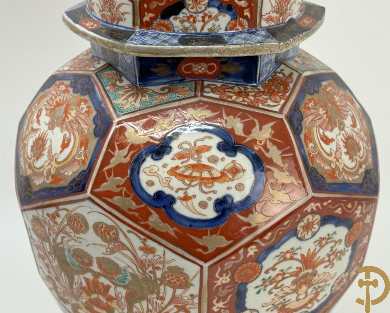 Japanse Imari vaas met fo-hond bezet, 19e