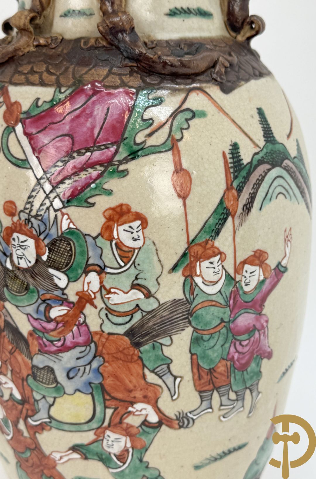 Paar Chinese Nankin vazen met krijgerdecor