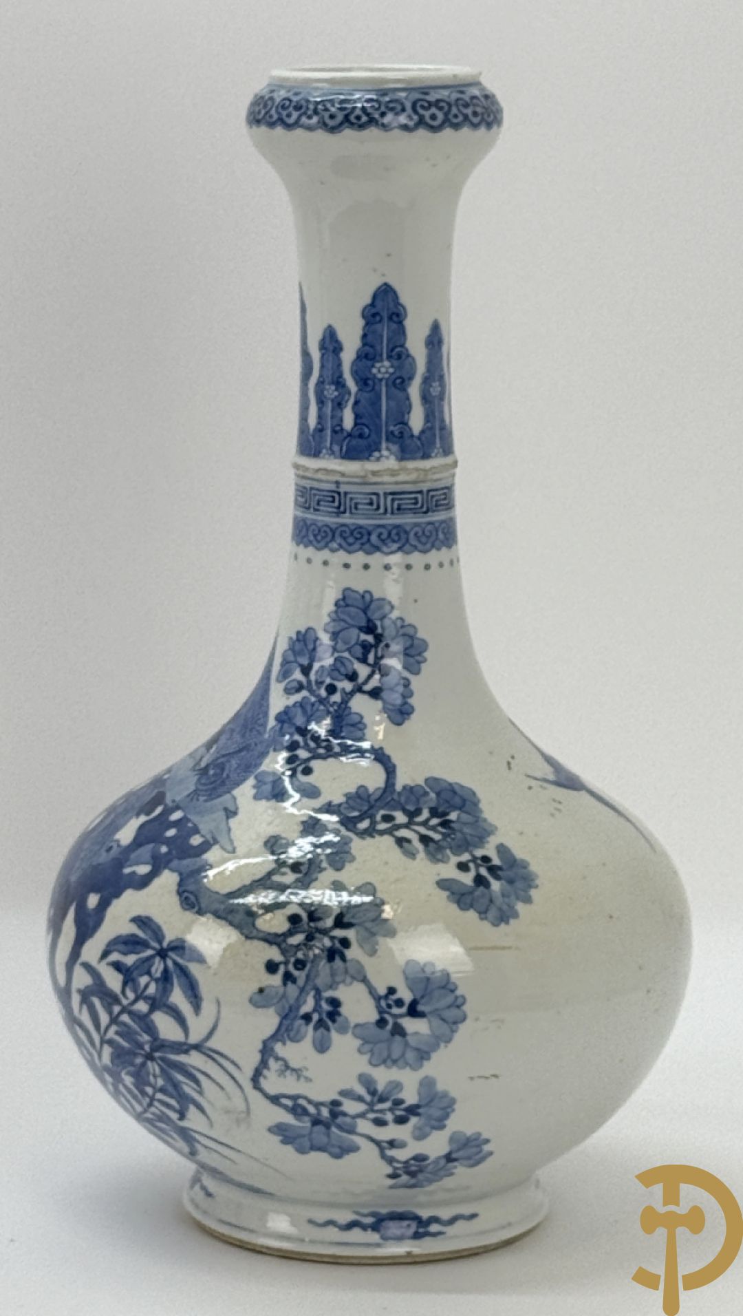 Chinese blauw/witte porseleinen kalebasvormige vaas met bloemen- en vogeldecor, onderaan gemerkt