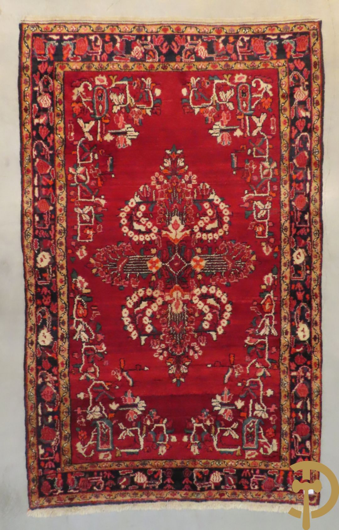 Oosters handgeknoopt tapijt Hamadan met rode fond