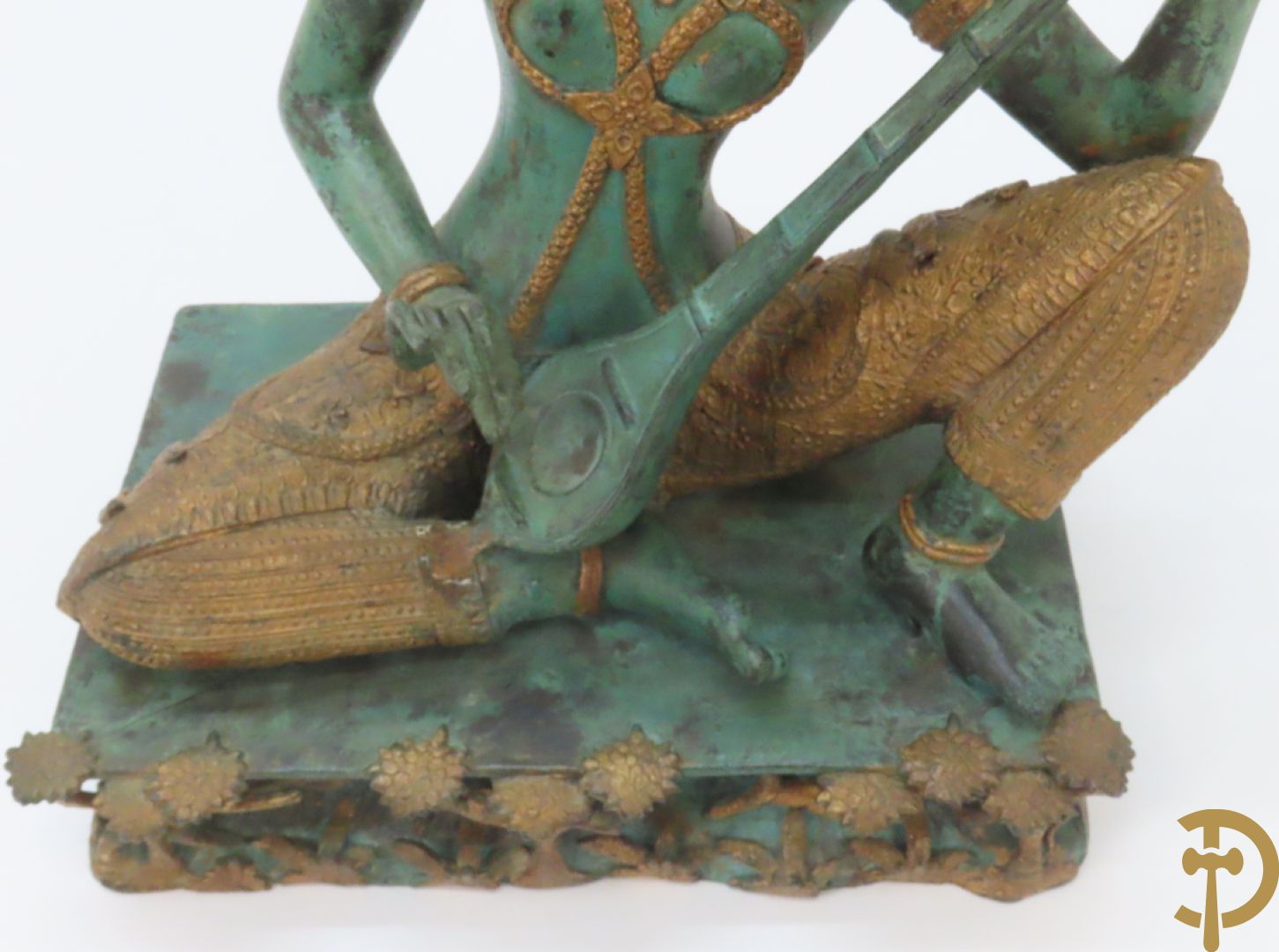 Bronzen Thibetaanse fo-hond als lampadaire + 2 bronzen musicerende boedhistische figuren