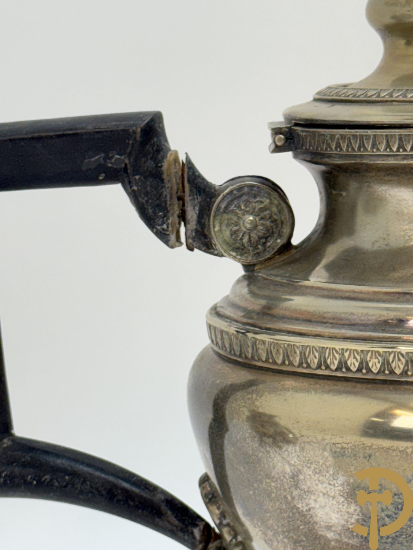 Verzilverd koffie en theestel op plateau, Metal Blanc getekend