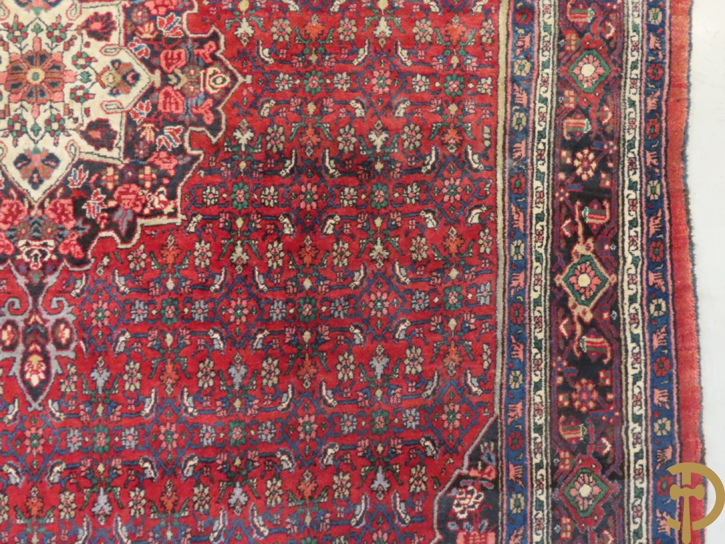 Oosters handgeknoopt tapijt