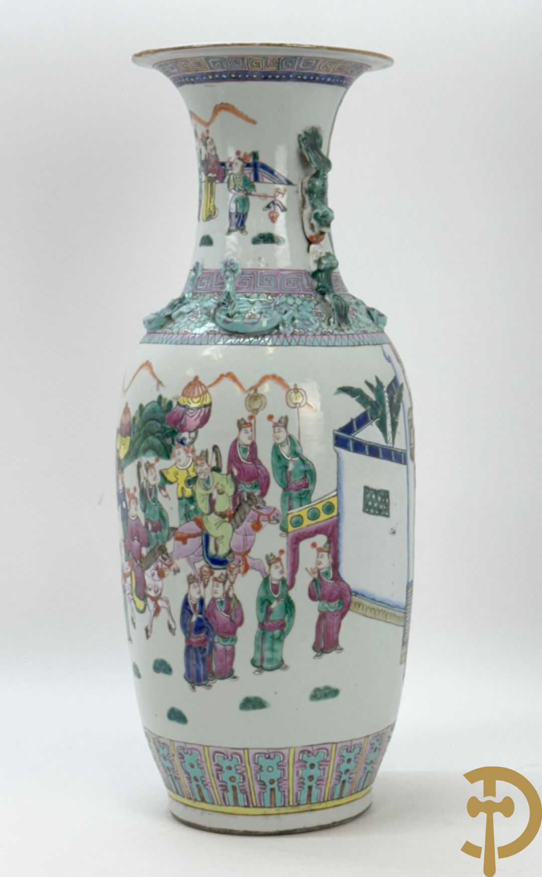 Chinese porseleinen vaas met dubbel decor van geanimeerd interieurzicht en mannen op paarden