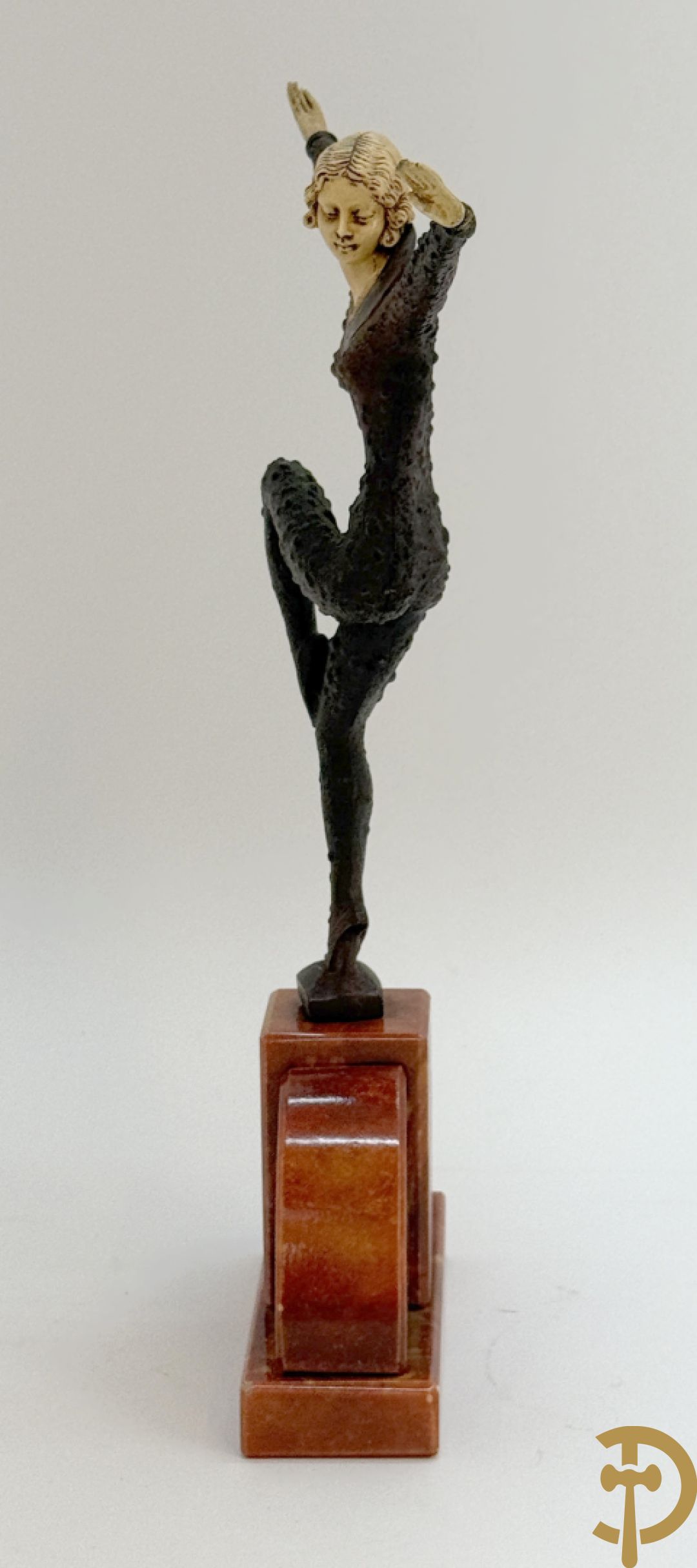 Ongetekend naar Chiparus 