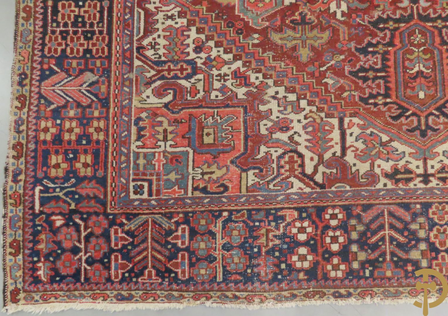 Antiek oosters handgeknoopt tapijt Heriz